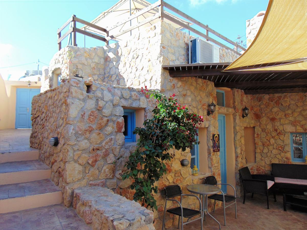 Archangels Traditional Houses Картерадос Екстериор снимка