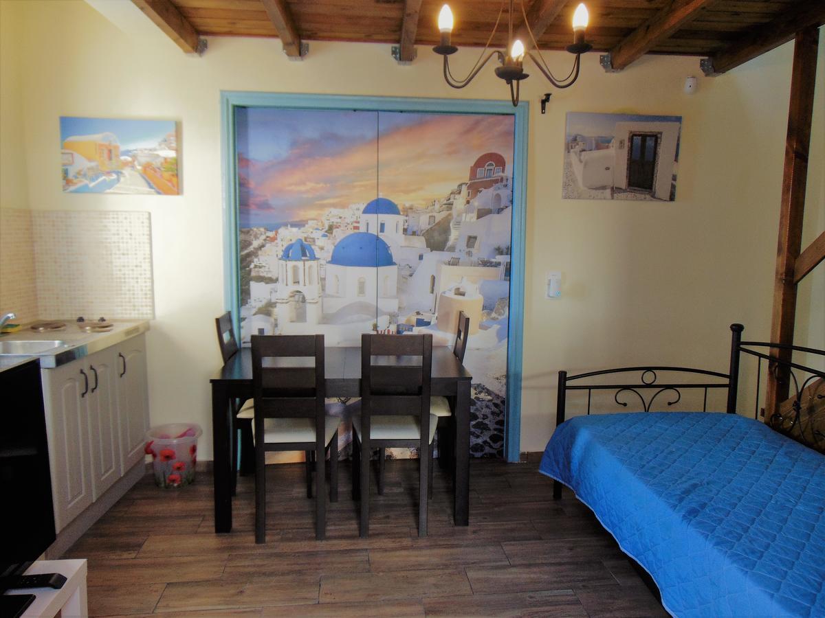 Archangels Traditional Houses Картерадос Екстериор снимка